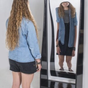 6' Freestanding Funhouse Mirror